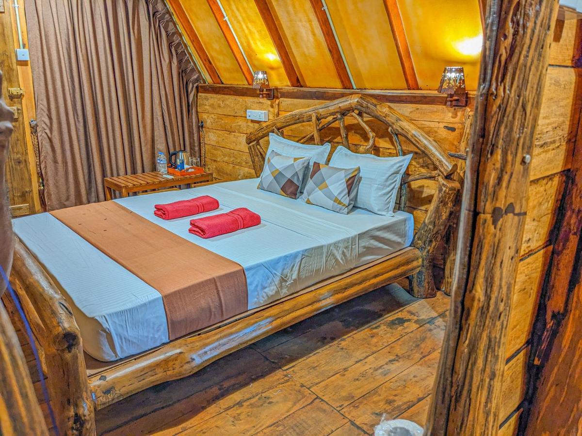 Wooden Cabana Сигирия Екстериор снимка