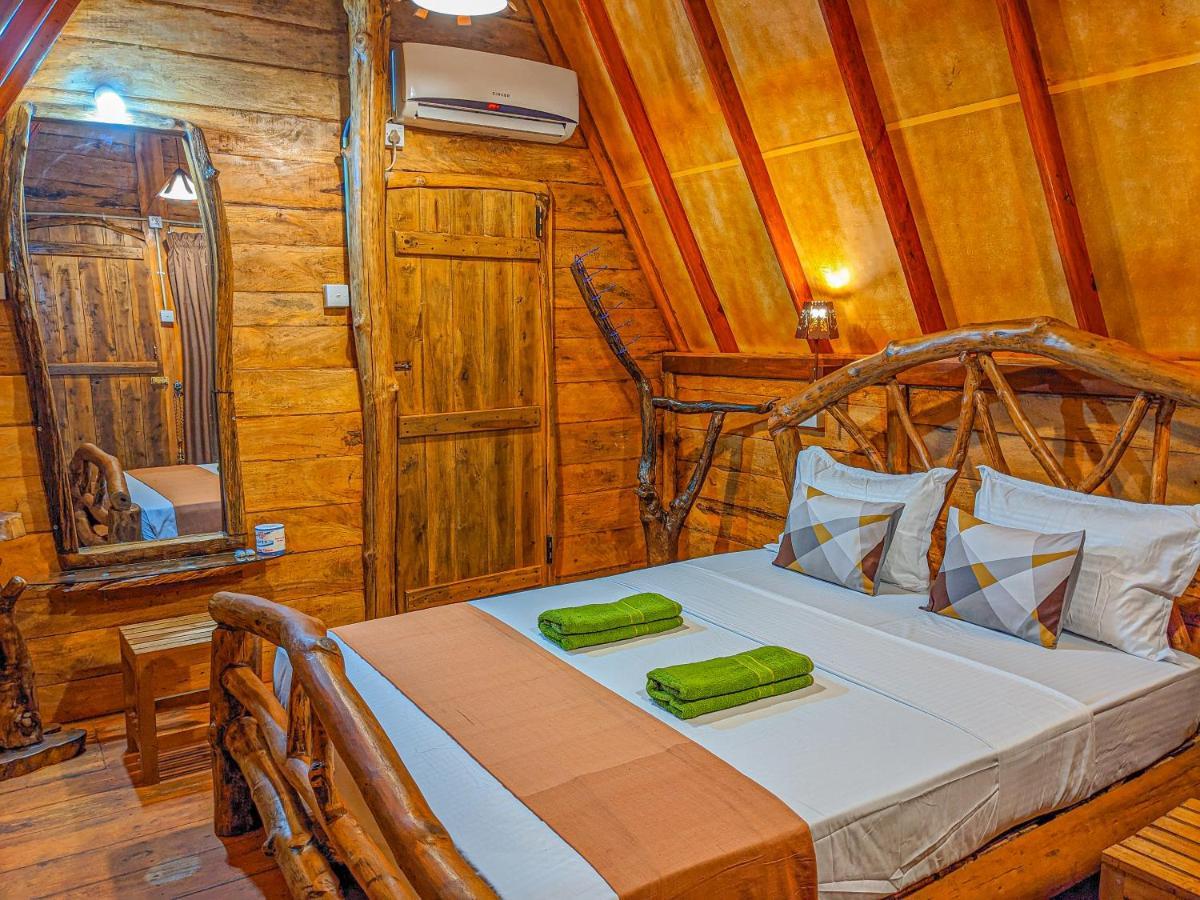 Wooden Cabana Сигирия Екстериор снимка