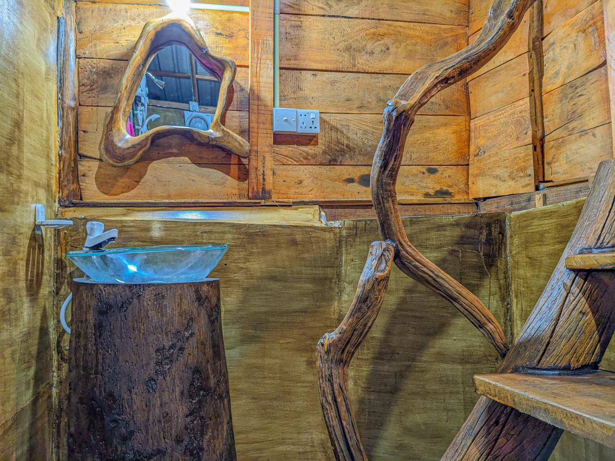 Wooden Cabana Сигирия Екстериор снимка