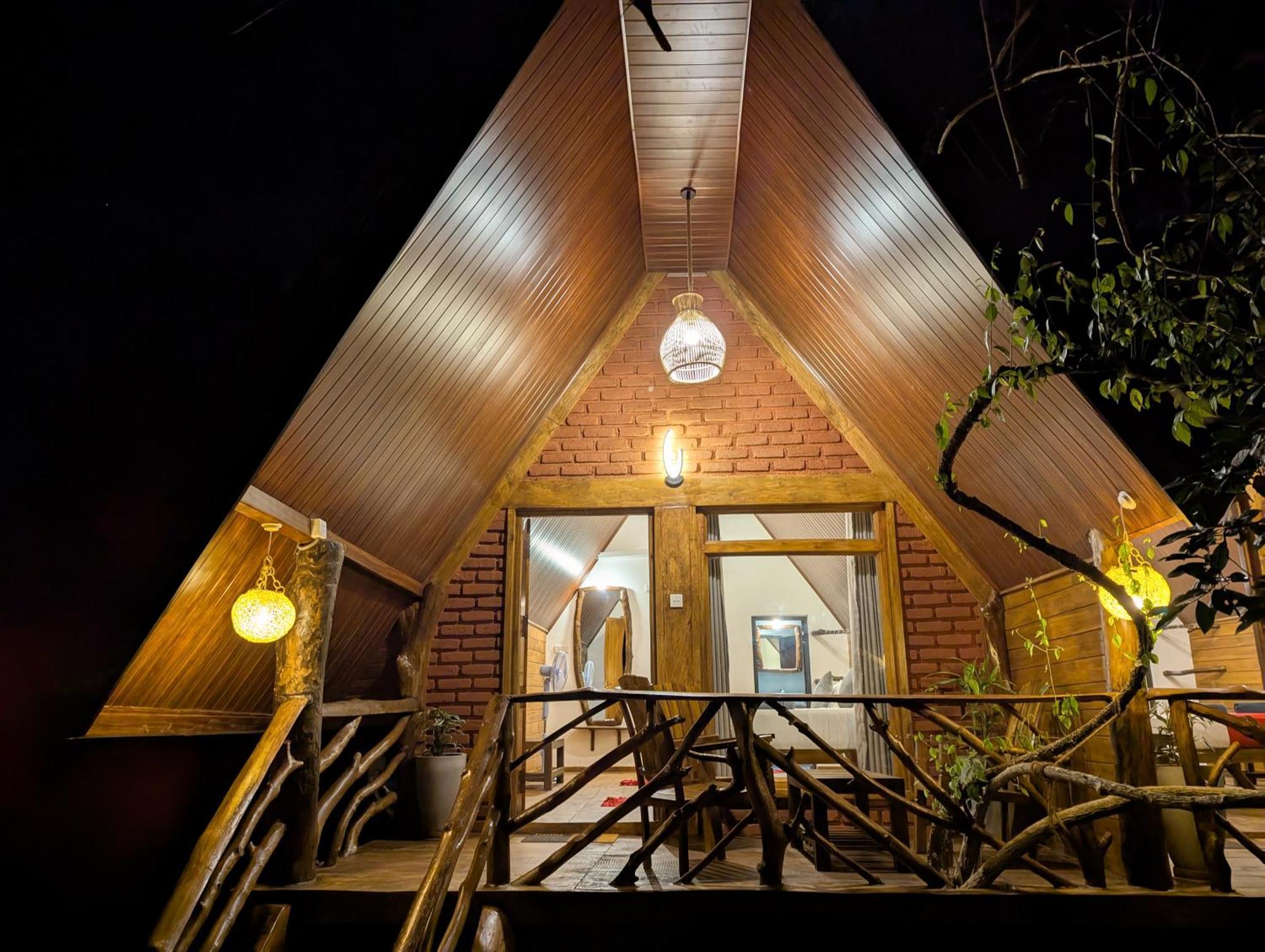 Wooden Cabana Сигирия Екстериор снимка